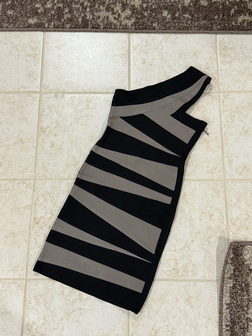 BRAND NEW BANDAGE DRESS